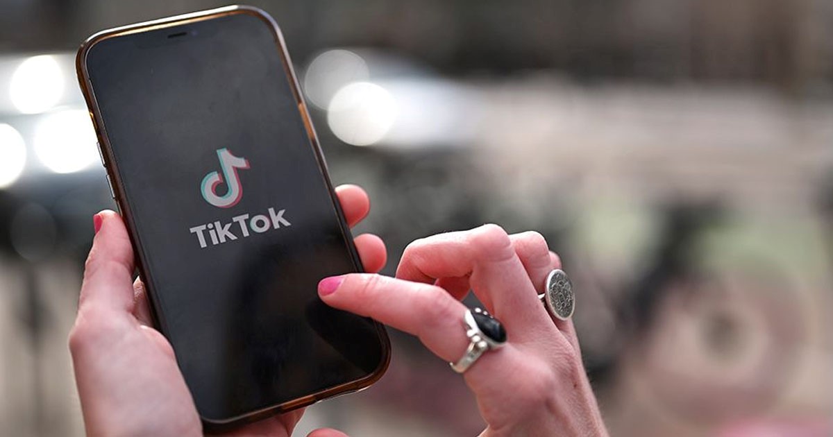 TikTok's 'FaceTime' Era: Casual Storytelling Trends