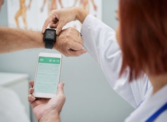 The Impact of Wearable Health Tech on Personalized Medicine