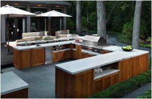 How to Create a Relaxing Outdoor Kitchen Space