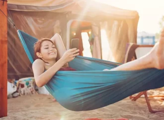 How to Create a Relaxing Hammock Space