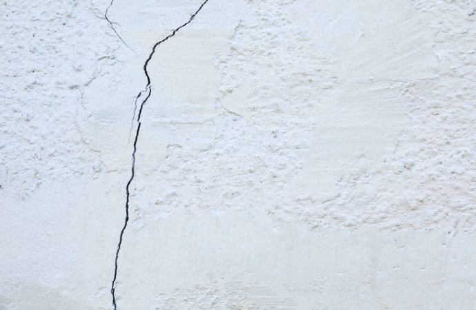 That Crack: What It’s Really Saying About Your Foundation