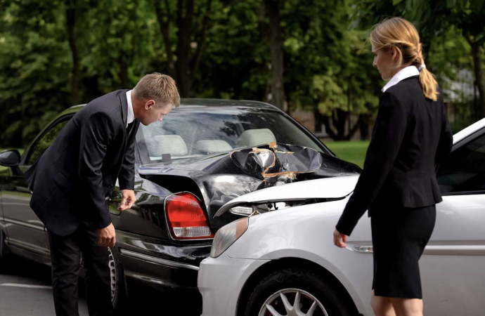 When to Hire a Car Accident Lawyer After a Crash in Asheville, NC