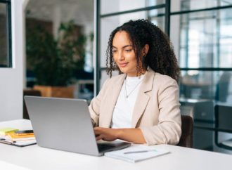 How CMI Assignment Help Can Improve Your Grades