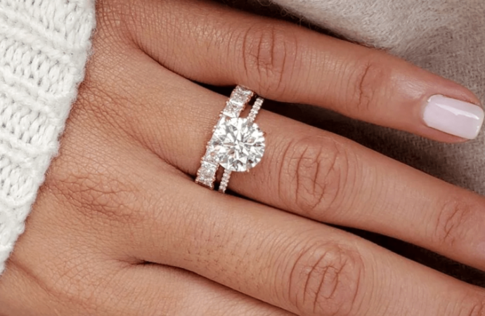 How to Choose the Perfect Lab Grown Diamond Wedding Band