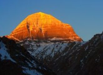Perfect way for Kailash Mansarovar Yatra by Helicopter for your Family