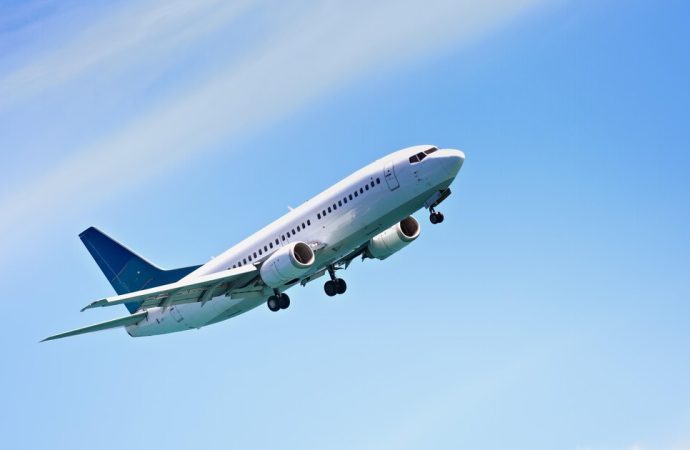 Talk To Someone at American Airlines USA Contact Numbers