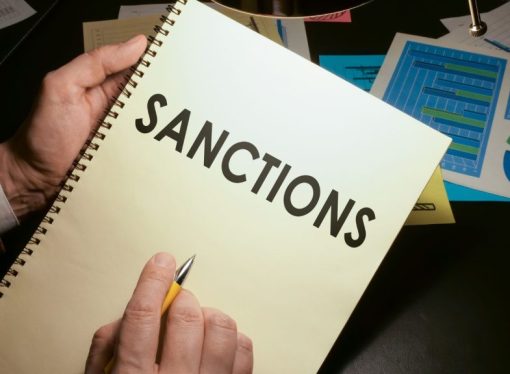 How Smart Deduplication Reduces False Positives in Sanctions Screening