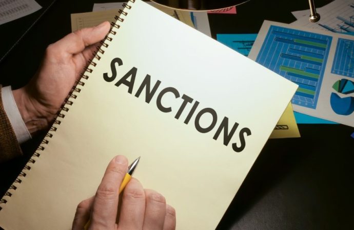 How Smart Deduplication Reduces False Positives in Sanctions Screening