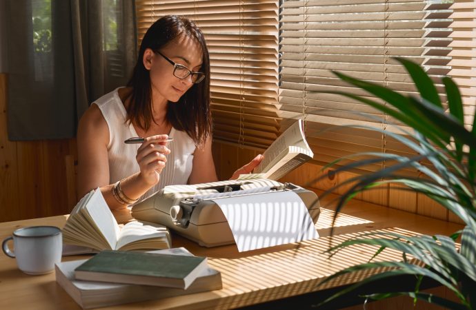 Company Pays $200 to Finish a Novel? Writer Opportunities