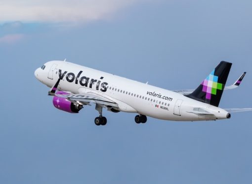 How Can I Speak With a Live Person at Volaris?