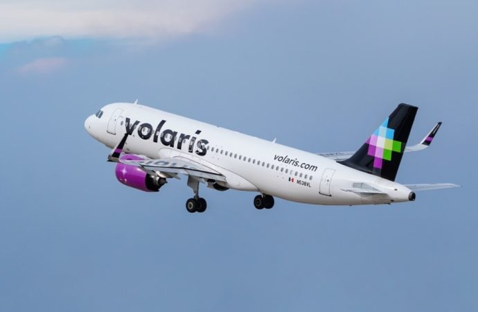 How Can I Speak With a Live Person at Volaris?