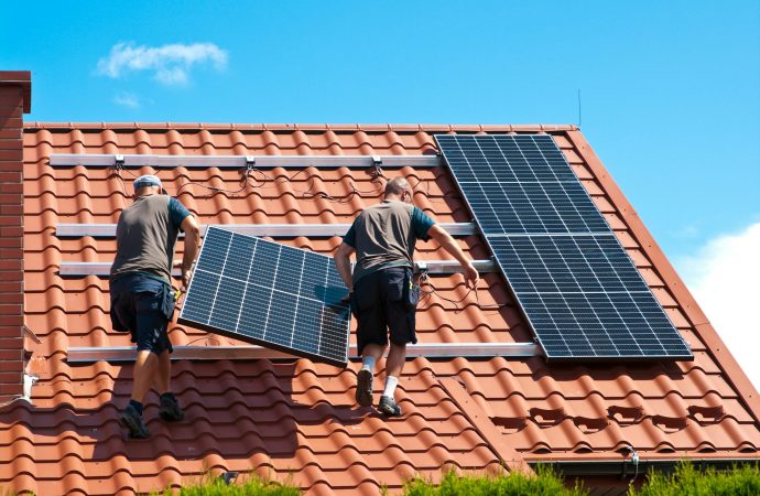 Step-by-Step Solar Panel Installation Guide in Pakistan