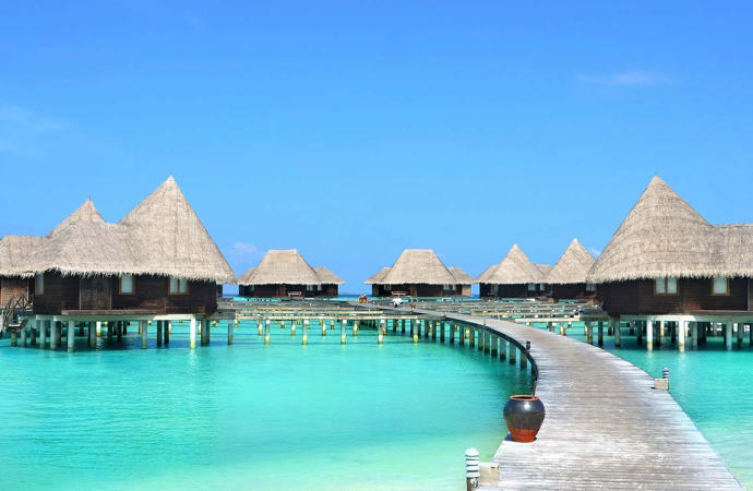 The Ultimate Escape: Maldives Holiday Packages from Sri Lanka