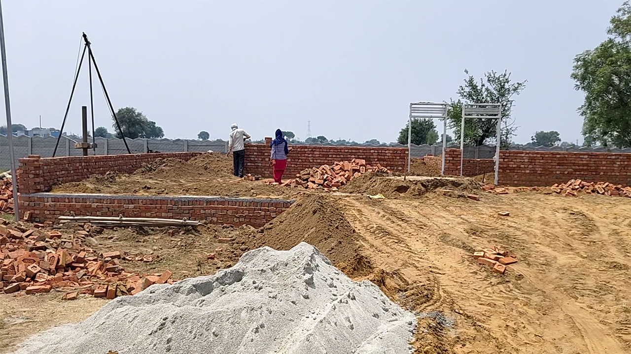 Plots in Jewar Airport