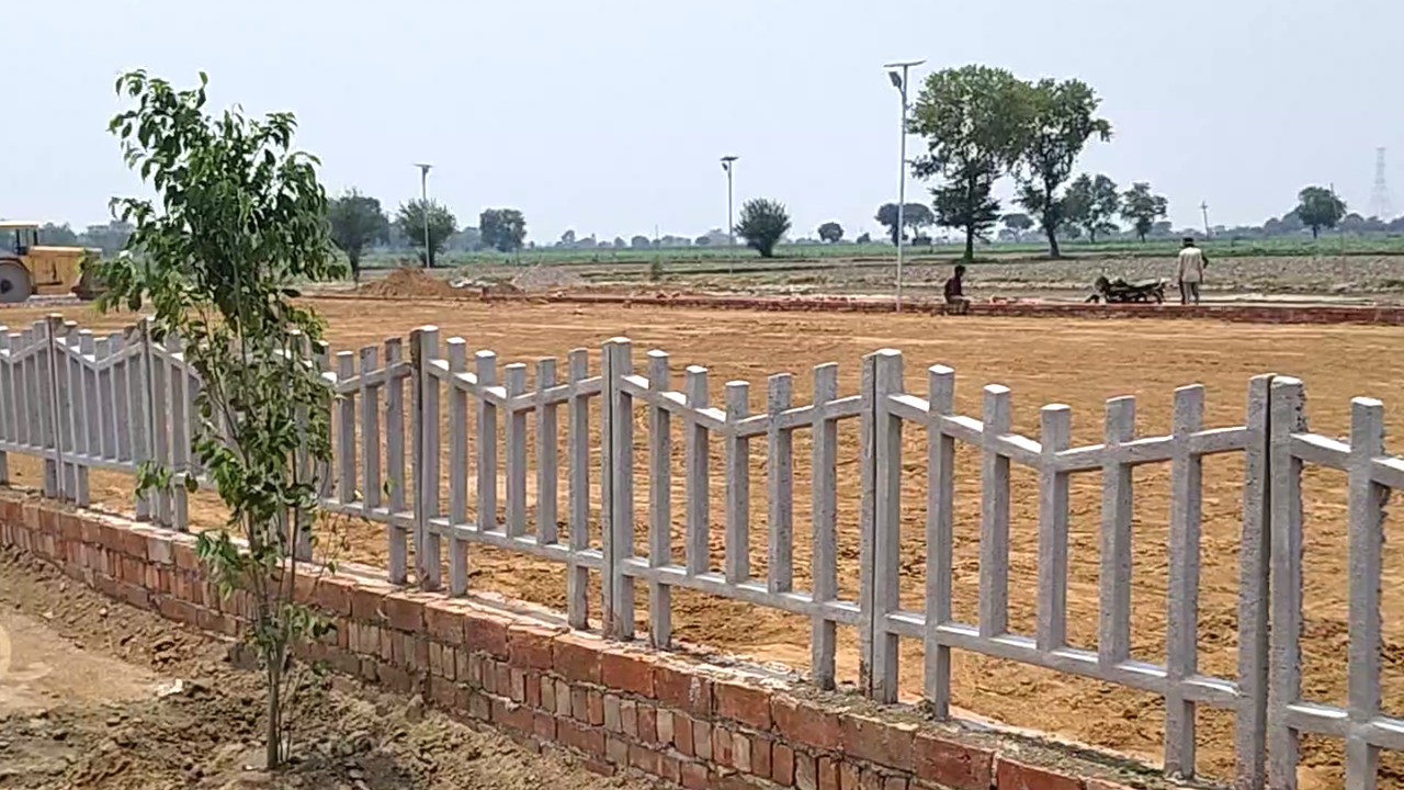 Plots in Jewar Airport