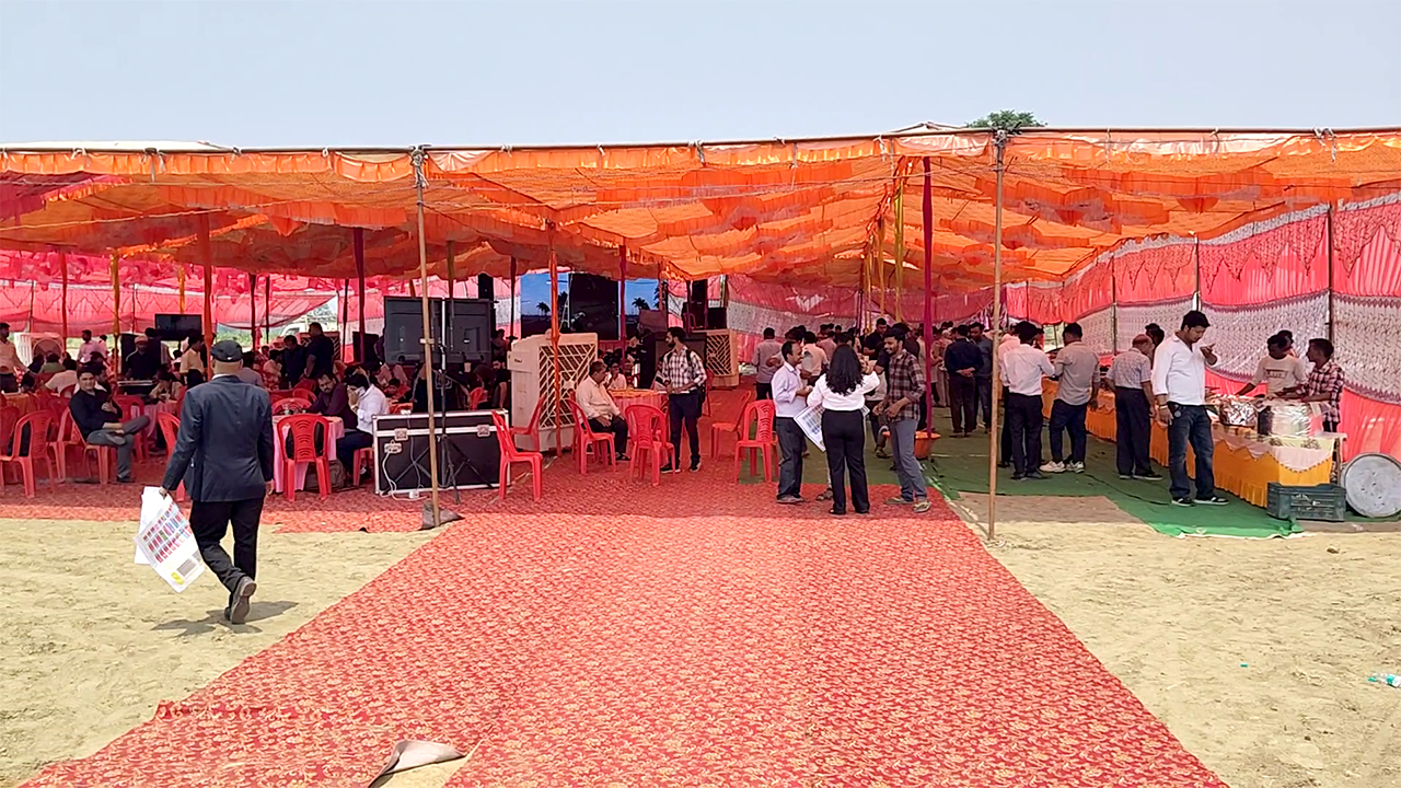 Plots in Jewar Airport