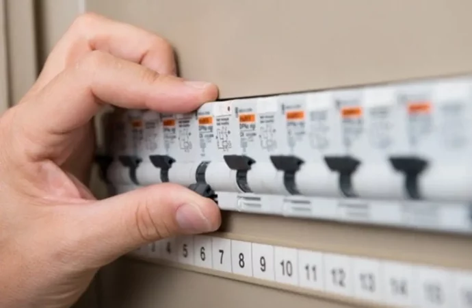 Common Reasons Your Heat Pump Trips the Breaker Repeatedly