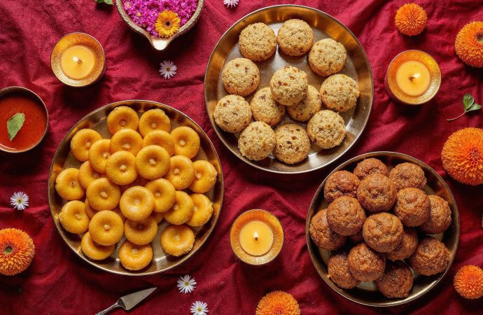 Diwali Gift Hampers Under 2000 Online India Affordable and Premium