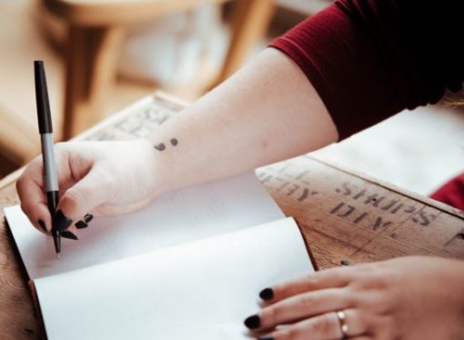 Why Writing Down Your Feelings Is Taking Off in Saudi Arabia