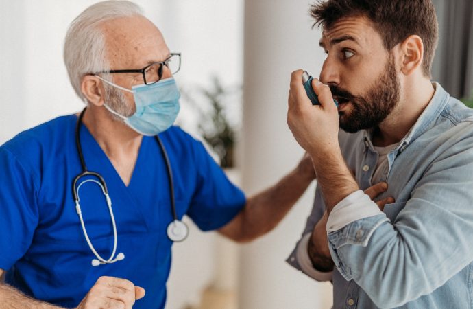 How to Choose the Right Asthma Doctor Near Me for Effective Treatment?