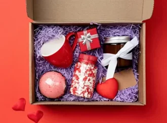 Send Valentine’s Day Gifts to USA Online: Tips & Gift Ideas