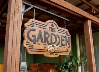 Outdoor Business Signs 2026: Psychology, Design & ROI Guide