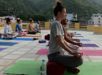 300 Hour Yoga Teacher Training in Rishikesh: Yoga Course