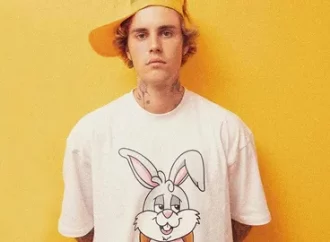 Drew House T Shirt: Timeless Streetwear Style & Comfort