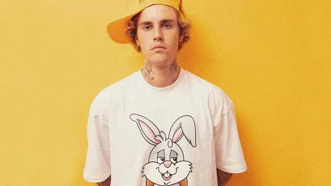 Drew House T Shirt: Timeless Streetwear Style & Comfort