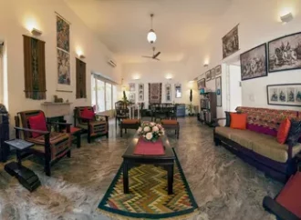 Luxury Accommodation in South Delhi Near Hauz Khas